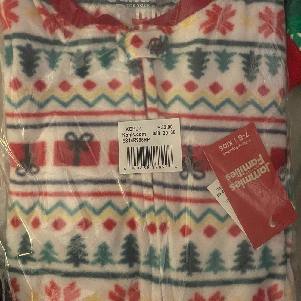NWT & NWOT Kohls Jammies for Families onesie, size 5/6, 7/8